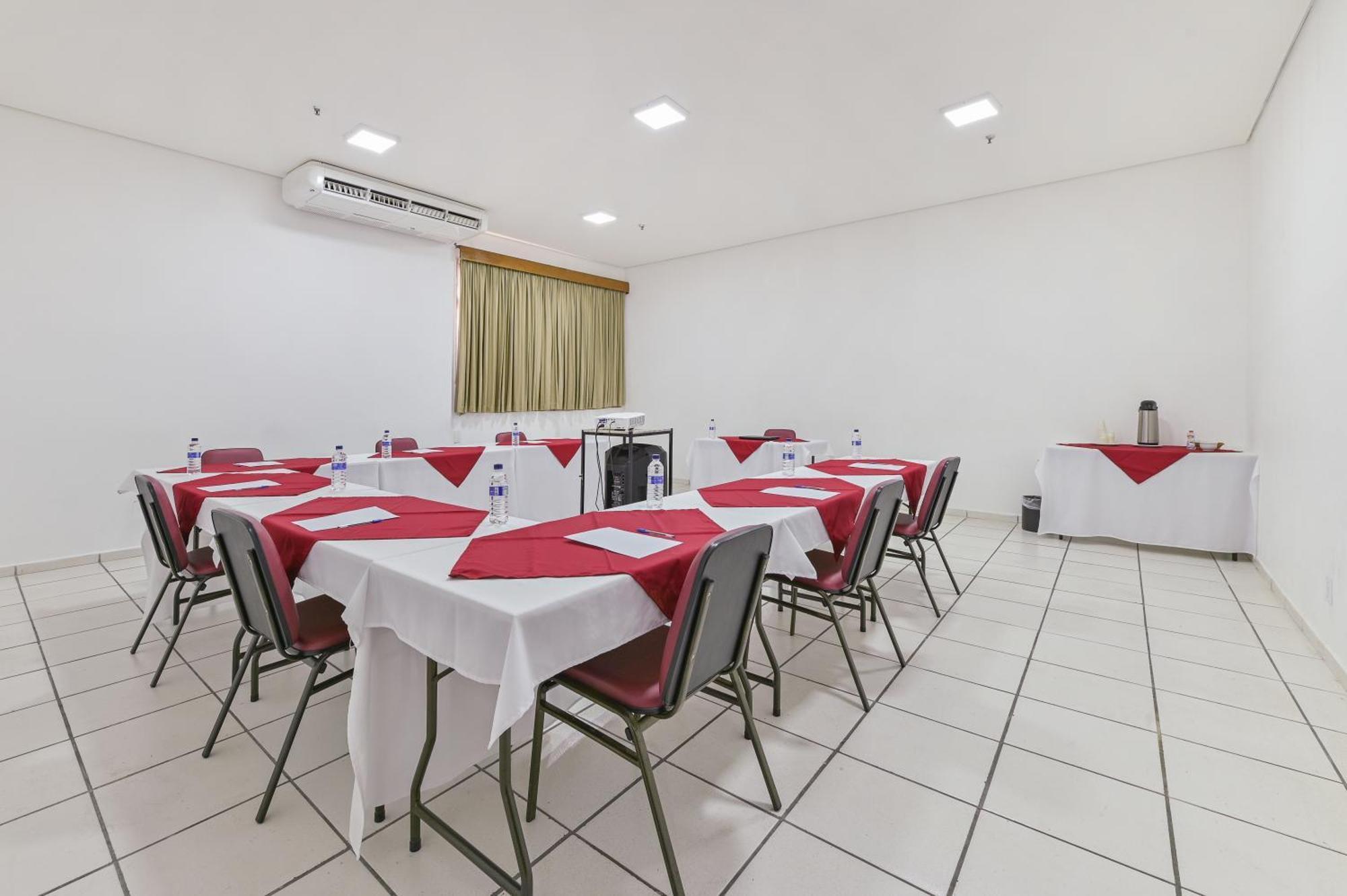 Hotel Nacional Inn Limeira Kültér fotó